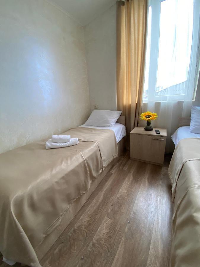 فندق Holiday House Chkonia باتومي المظهر الخارجي الصورة