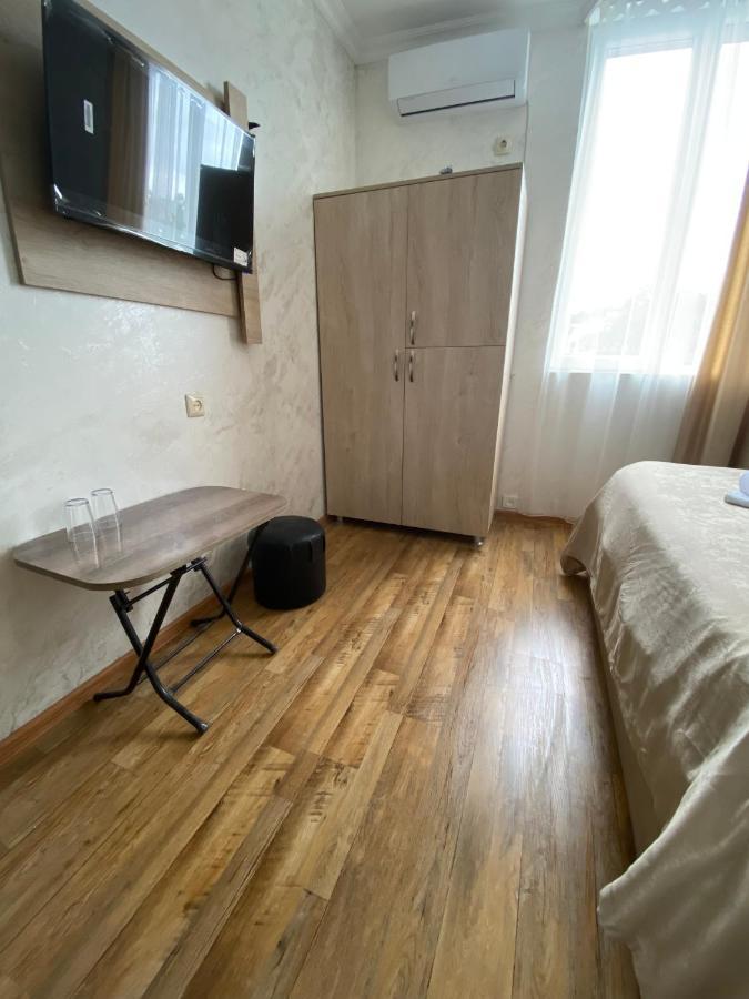فندق Holiday House Chkonia باتومي المظهر الخارجي الصورة