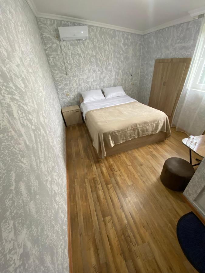 فندق Holiday House Chkonia باتومي المظهر الخارجي الصورة