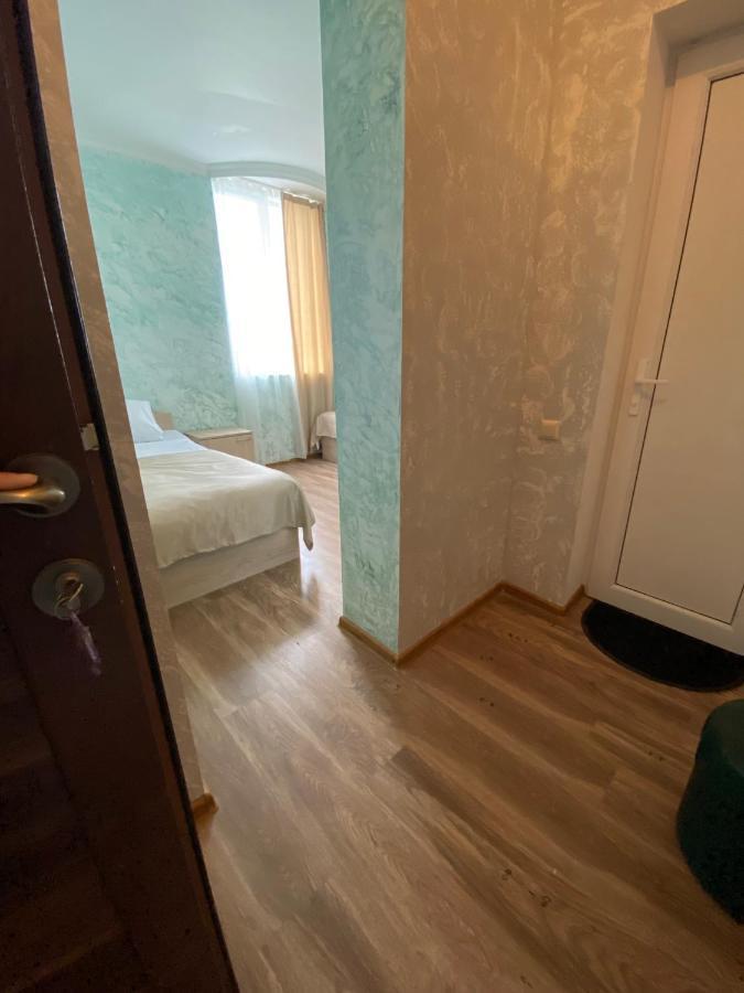فندق Holiday House Chkonia باتومي المظهر الخارجي الصورة